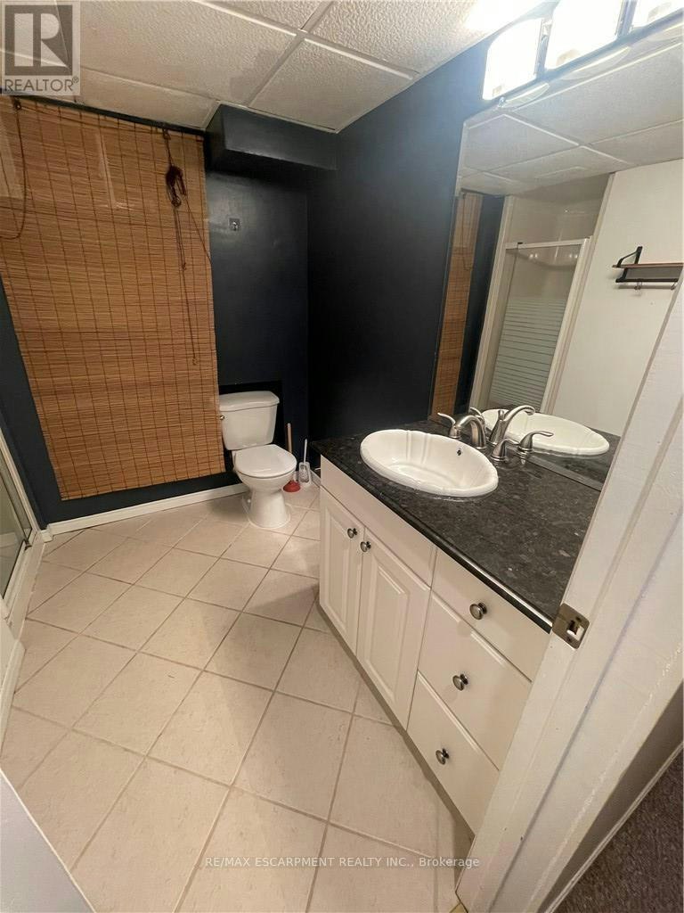 23 Woodsview Avenue W, Grimsby, ON, L3M 3S7 - 17