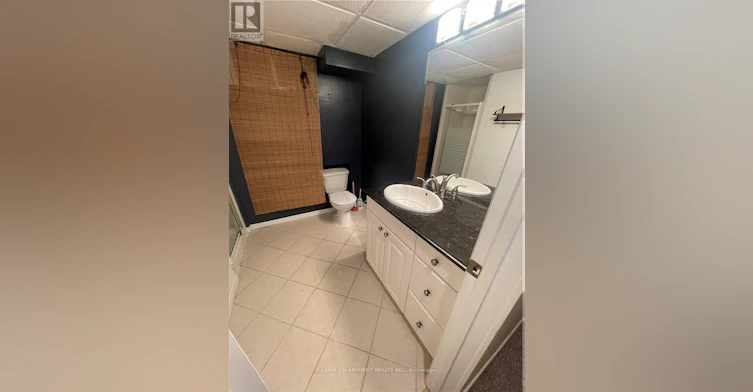 23 Woodsview Avenue W, Grimsby, ON, L3M 3S7 - 17