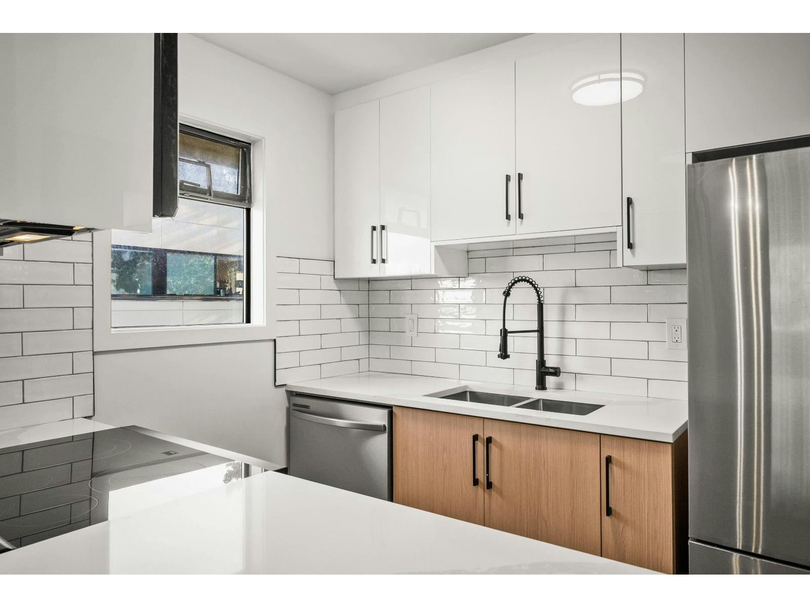 306-1526 George Street, Surrey, BC, V4B 4A5