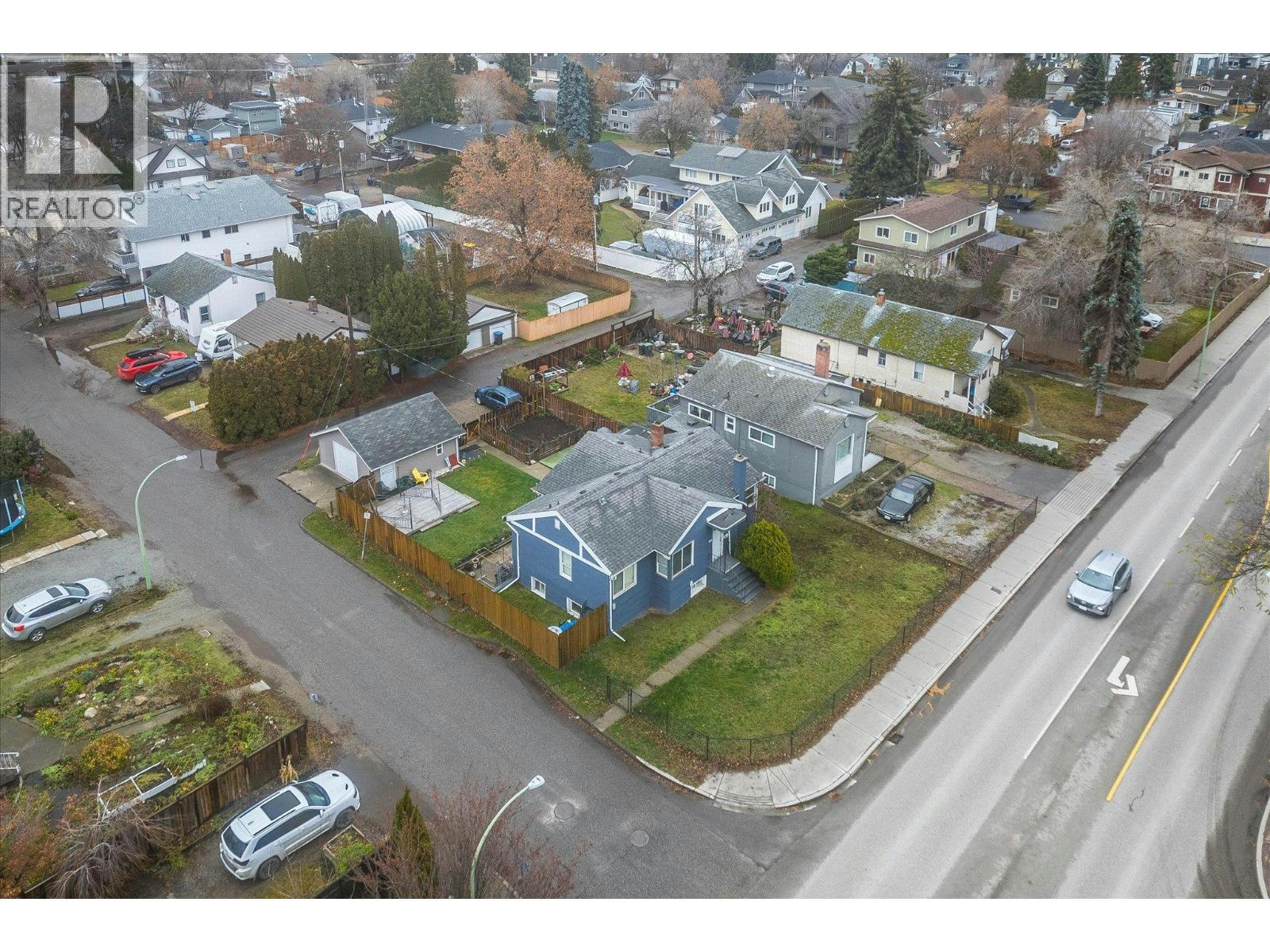 2415 Pandosy Street, Kelowna, BC, V1Y 1T7 - 15