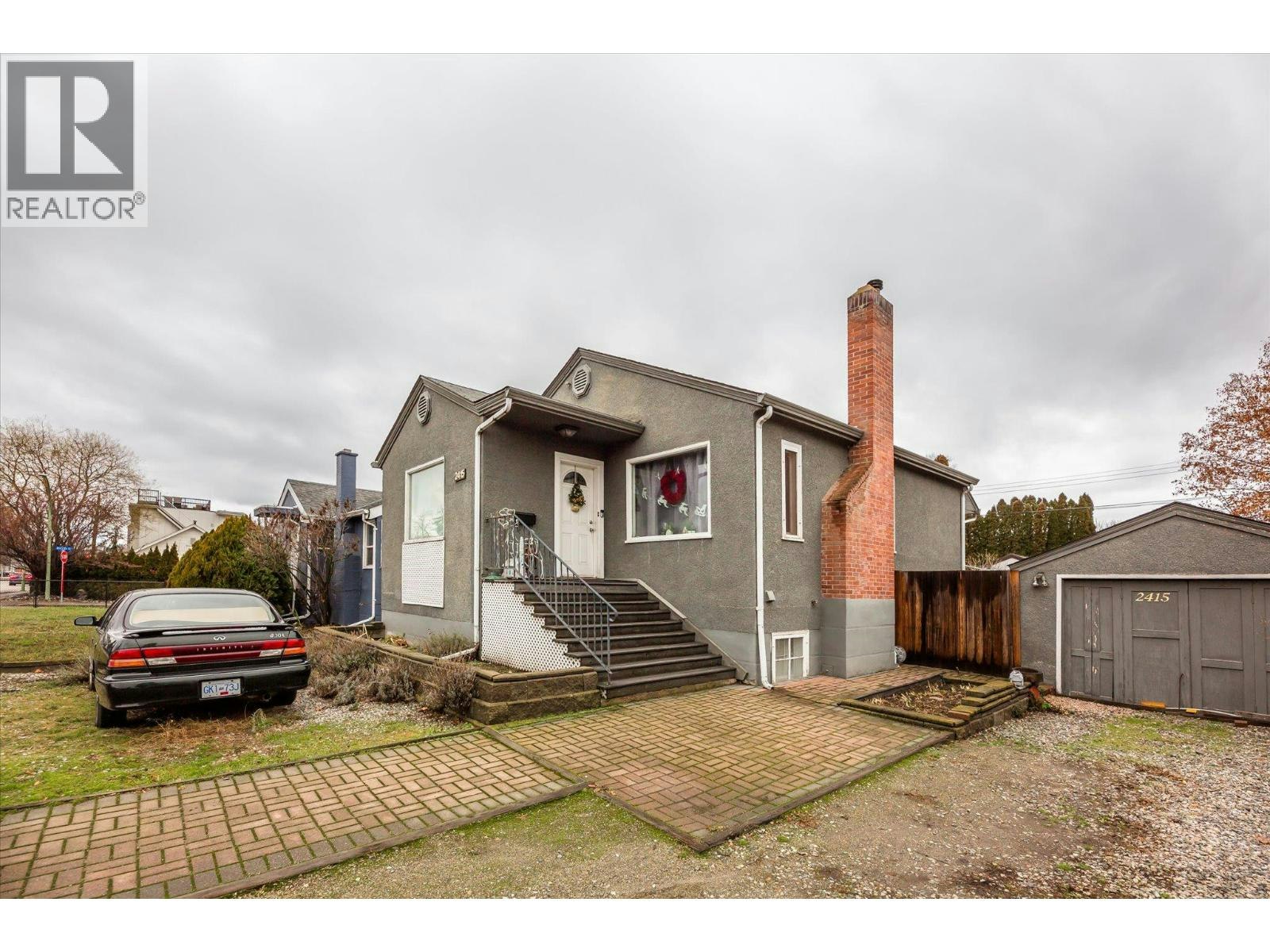 2415 Pandosy Street, Kelowna, BC, V1Y 1T7 - 17