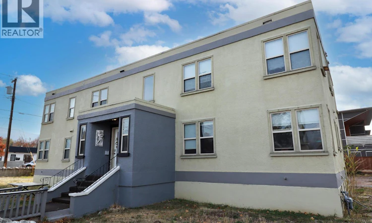 156 E Nanaimo Avenue