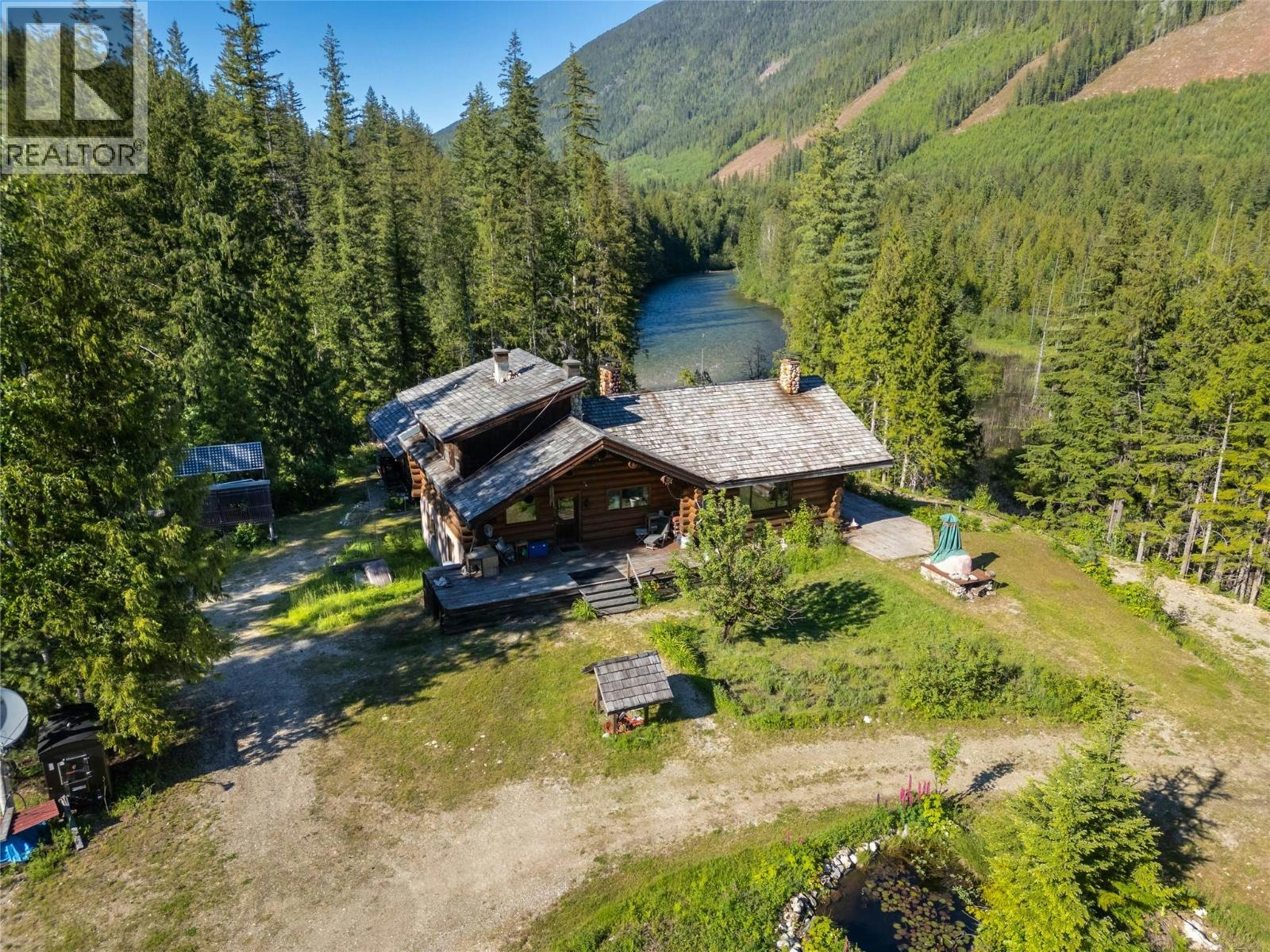 1415 N Seymour River Road, Seymour Arm, BC, V0E 1M0