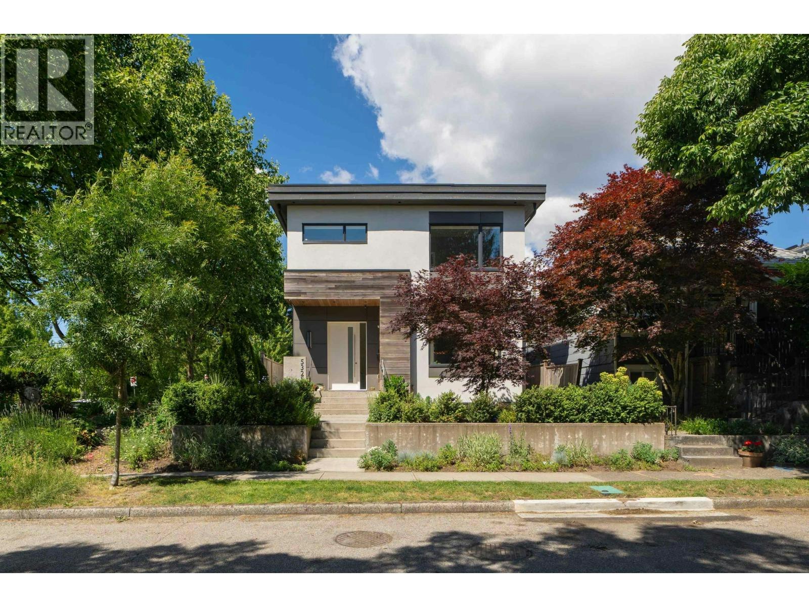 5325 Chester Street, Vancouver, BC, V5W 3B1