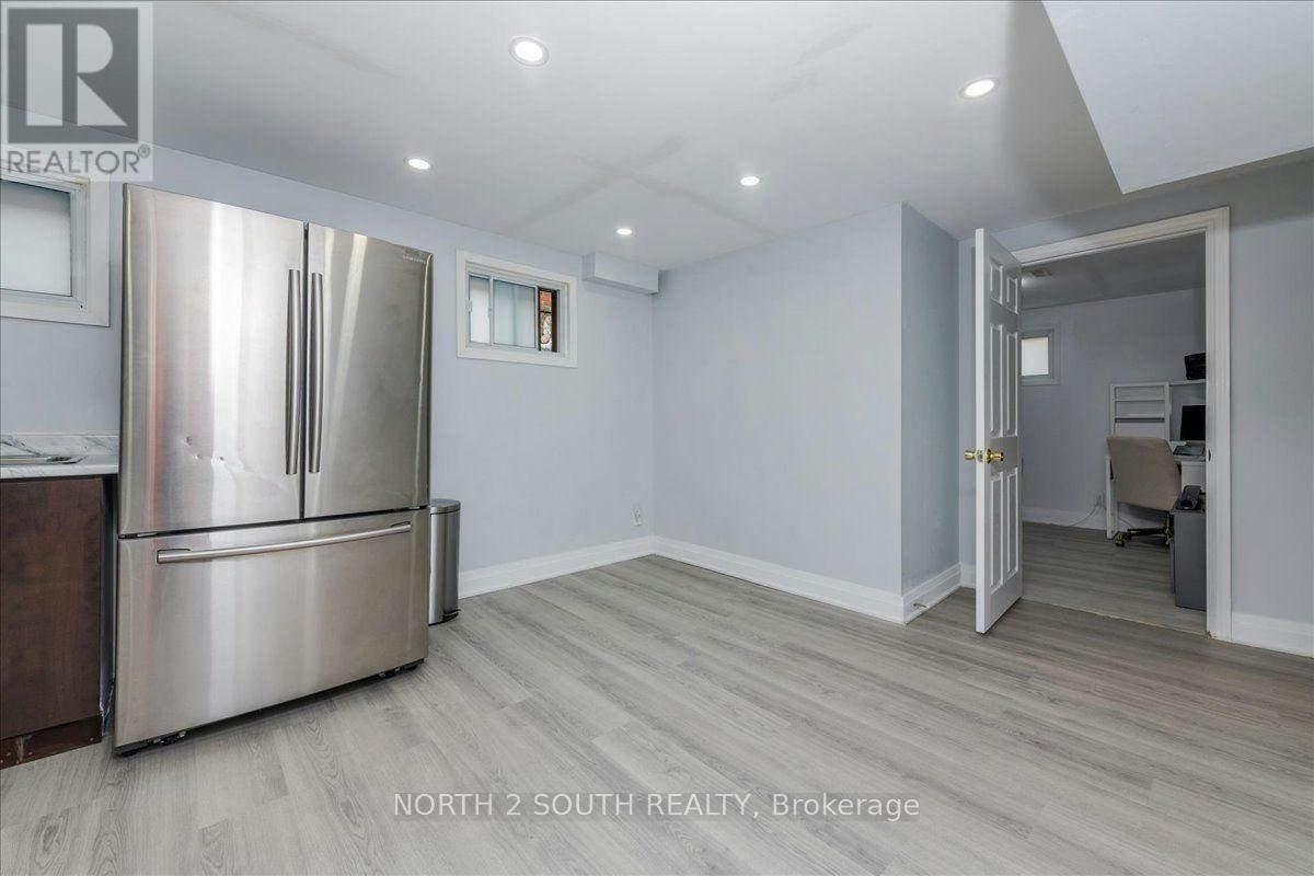 LOWER-7520 Langworthy Drive, Mississauga, ON, L4T 2R9 - 7