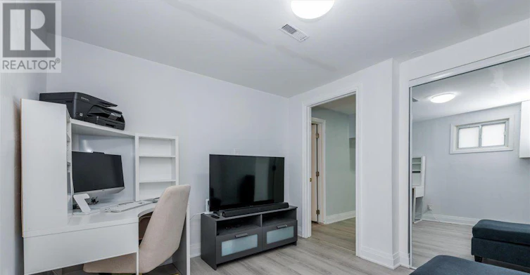 LOWER-7520 Langworthy Drive, Mississauga, ON, L4T 2R9 - 9
