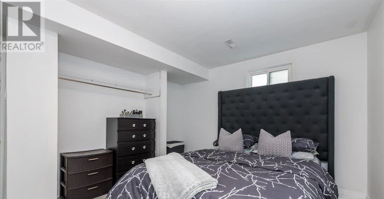 LOWER-7520 Langworthy Drive, Mississauga, ON, L4T 2R9 - 11