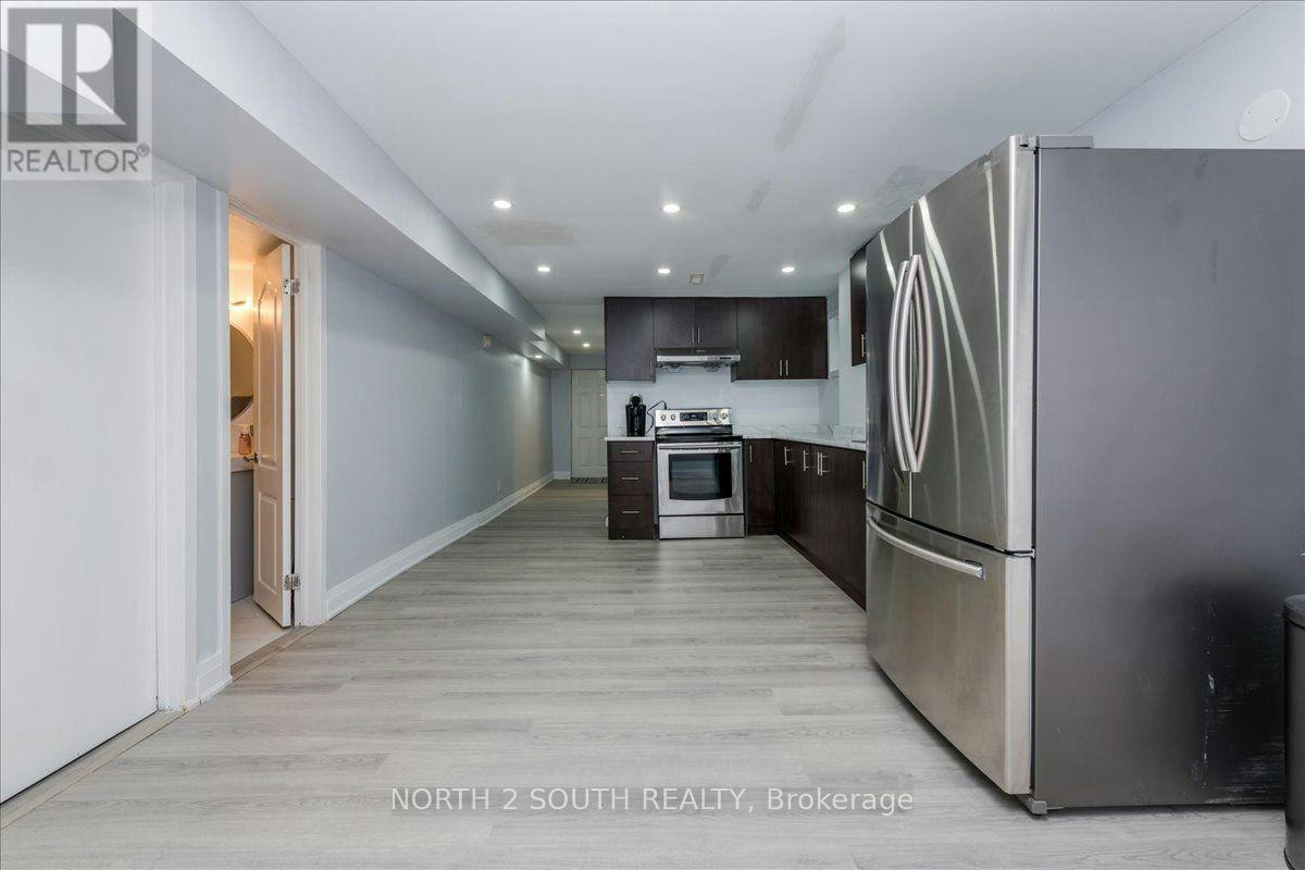LOWER-7520 Langworthy Drive, Mississauga, ON, L4T 2R9 - 4