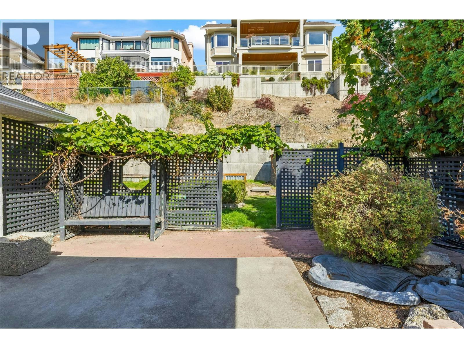 657 Royal View Drive, Kelowna, BC, V1Y 9K5 - 16