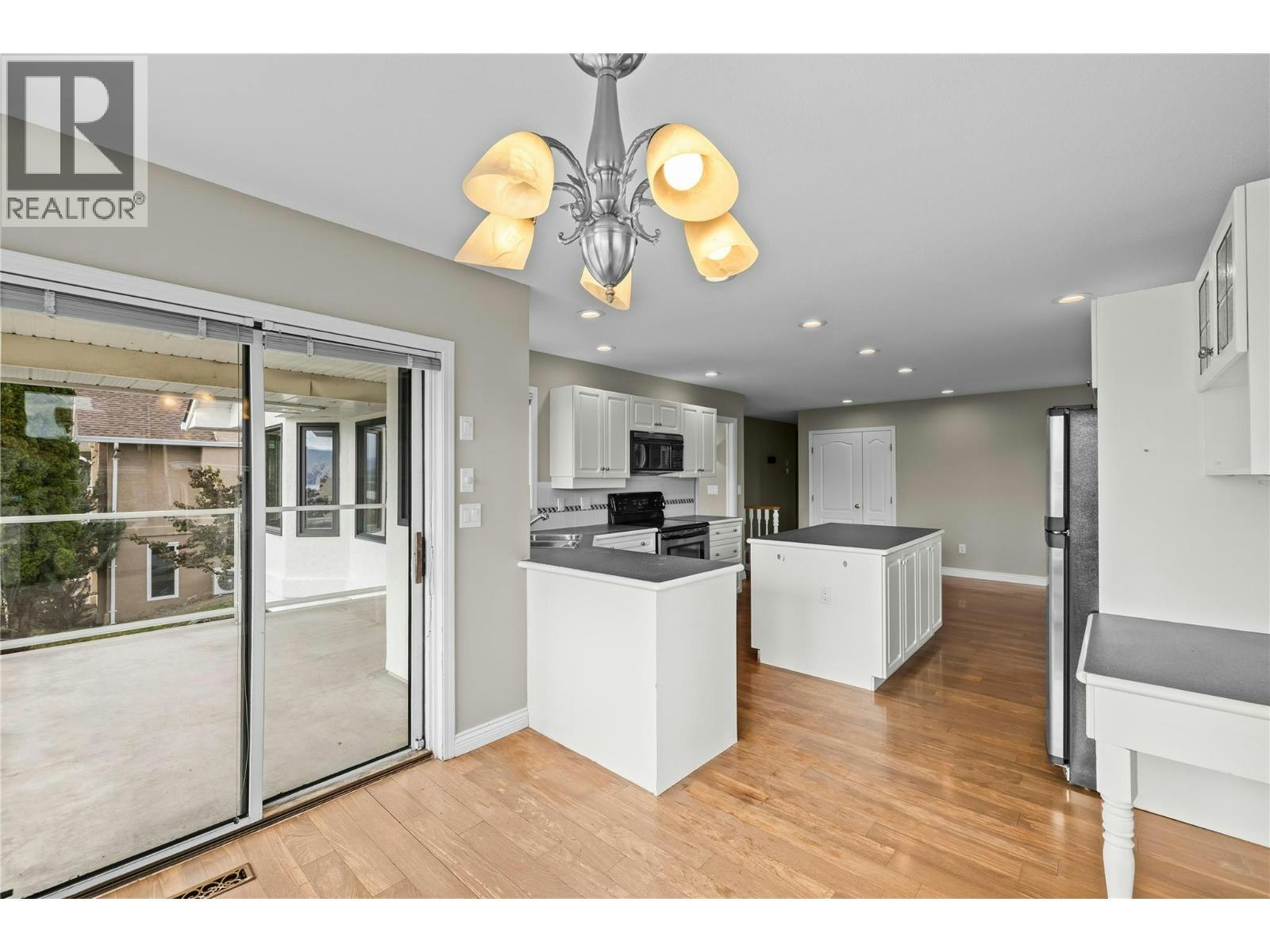 657 Royal View Drive, Kelowna, BC, V1Y 9K5 - 25