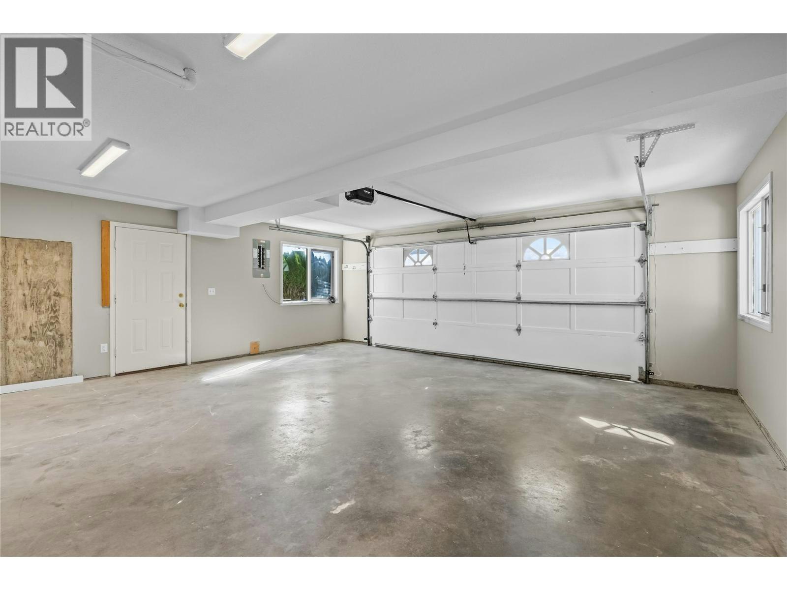 657 Royal View Drive, Kelowna, BC, V1Y 9K5 - 67