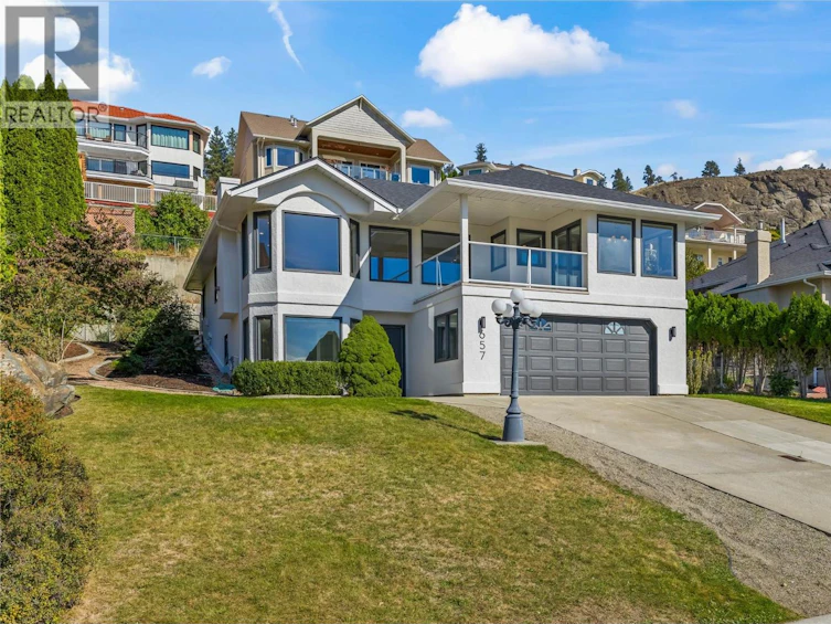 657 Royal View Drive, Kelowna, BC, V1Y 9K5 - 2