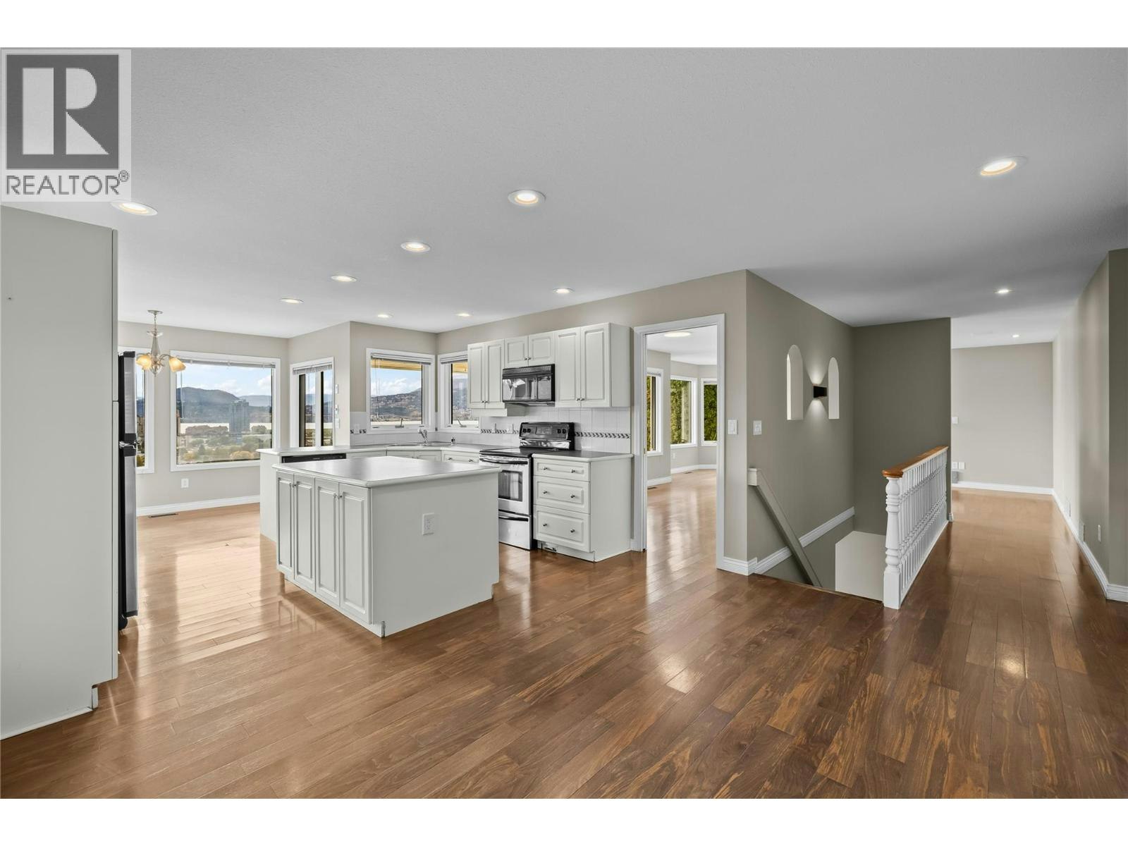 657 Royal View Drive, Kelowna, BC, V1Y 9K5 - 21