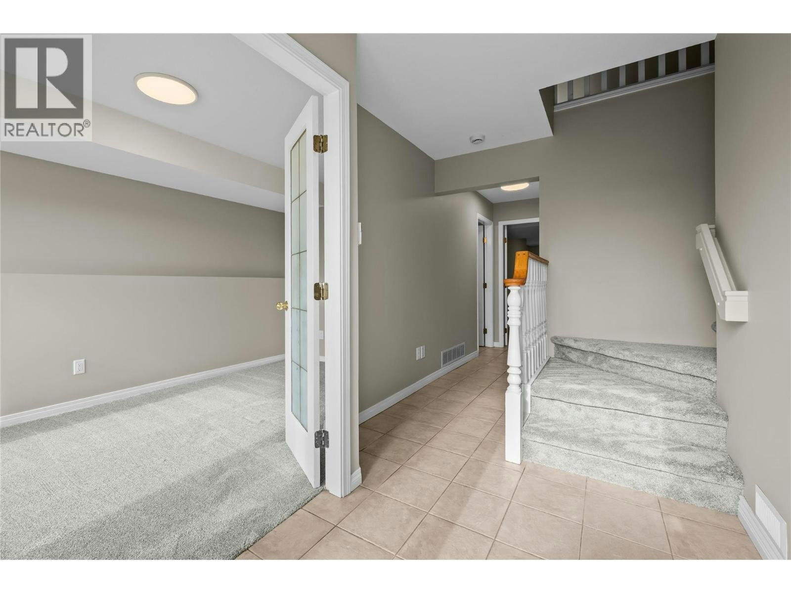 657 Royal View Drive, Kelowna, BC, V1Y 9K5 - 56