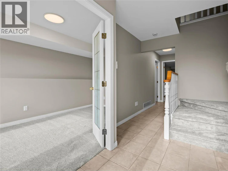657 Royal View Drive, Kelowna, BC, V1Y 9K5 - 56