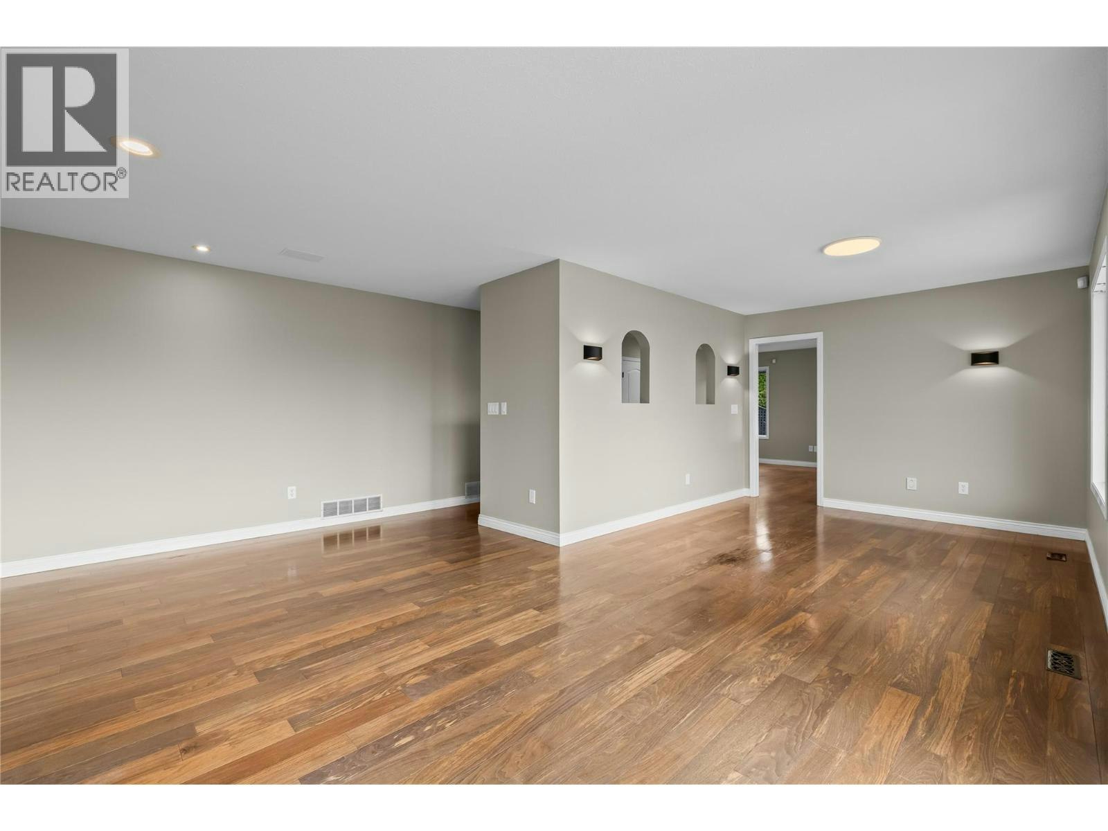 657 Royal View Drive, Kelowna, BC, V1Y 9K5 - 43