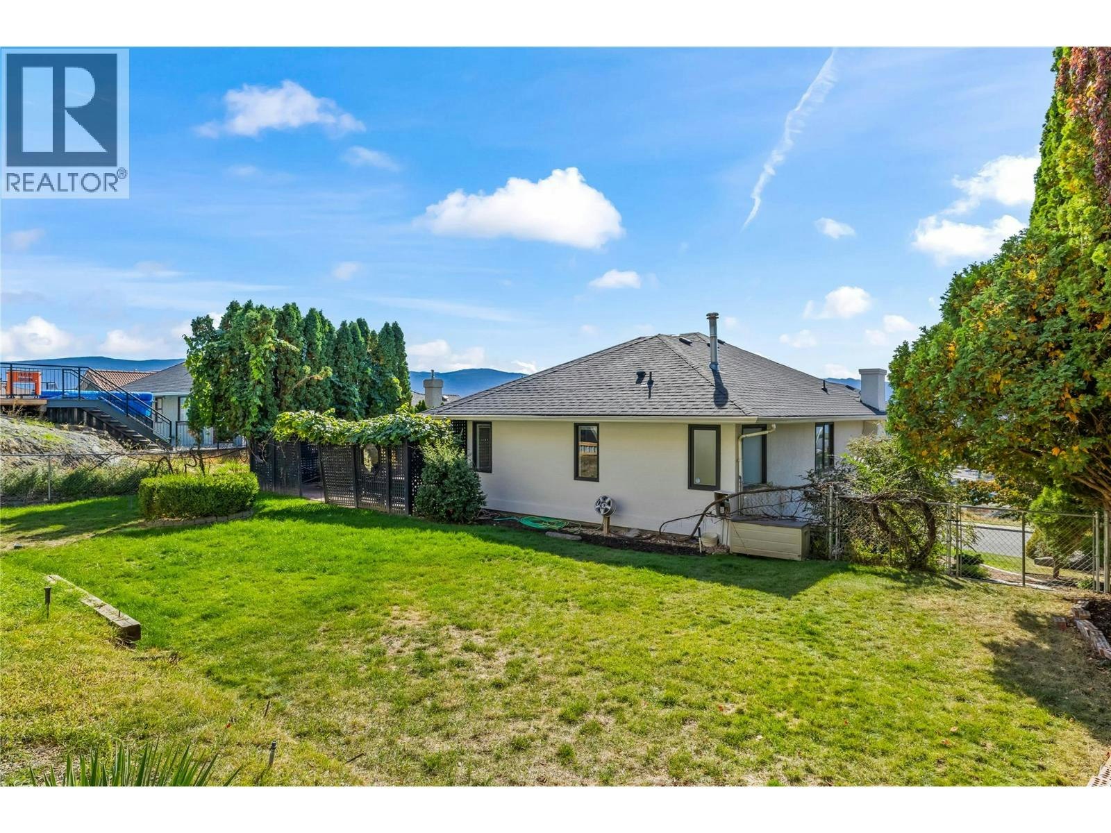 657 Royal View Drive, Kelowna, BC, V1Y 9K5 - 11