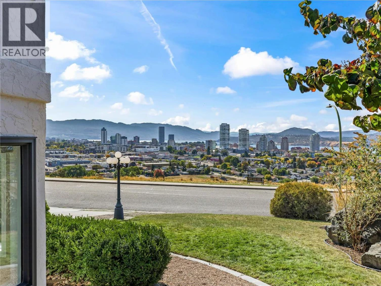 657 Royal View Drive, Kelowna, BC, V1Y 9K5 - 7