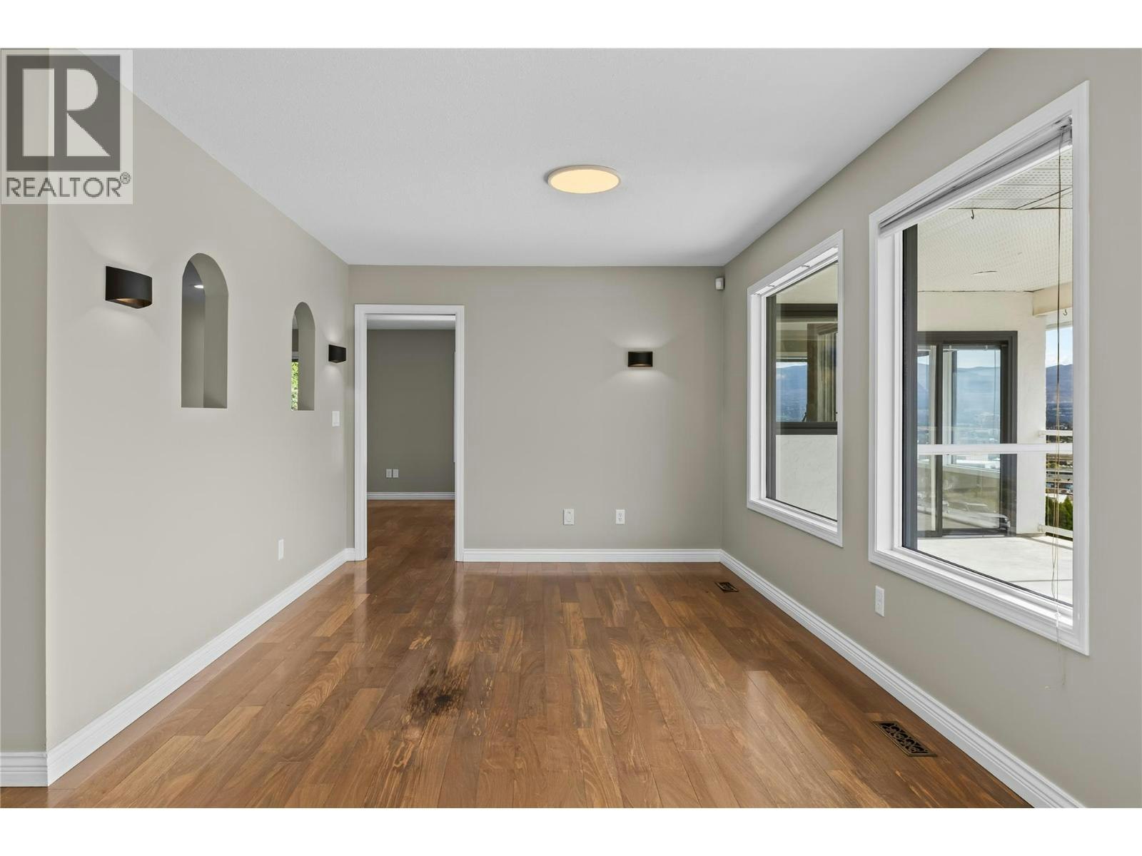 657 Royal View Drive, Kelowna, BC, V1Y 9K5 - 39