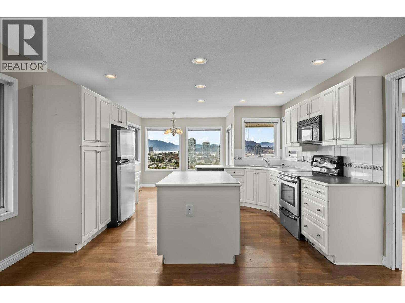 657 Royal View Drive, Kelowna, BC, V1Y 9K5 - 20
