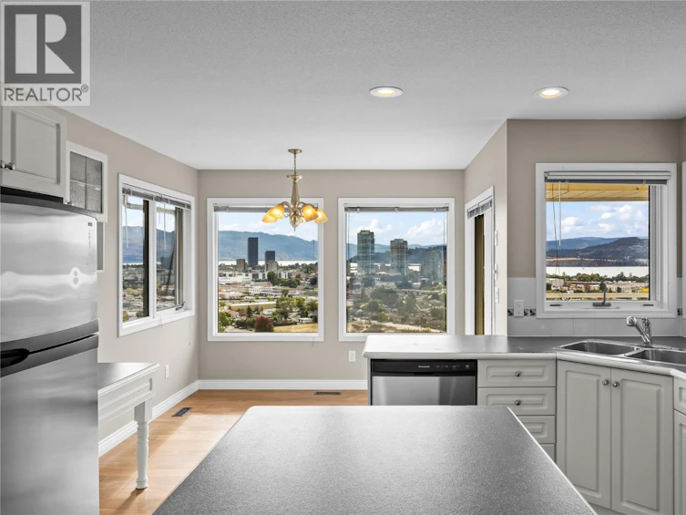 657 Royal View Drive, Kelowna, BC, V1Y 9K5 - 22