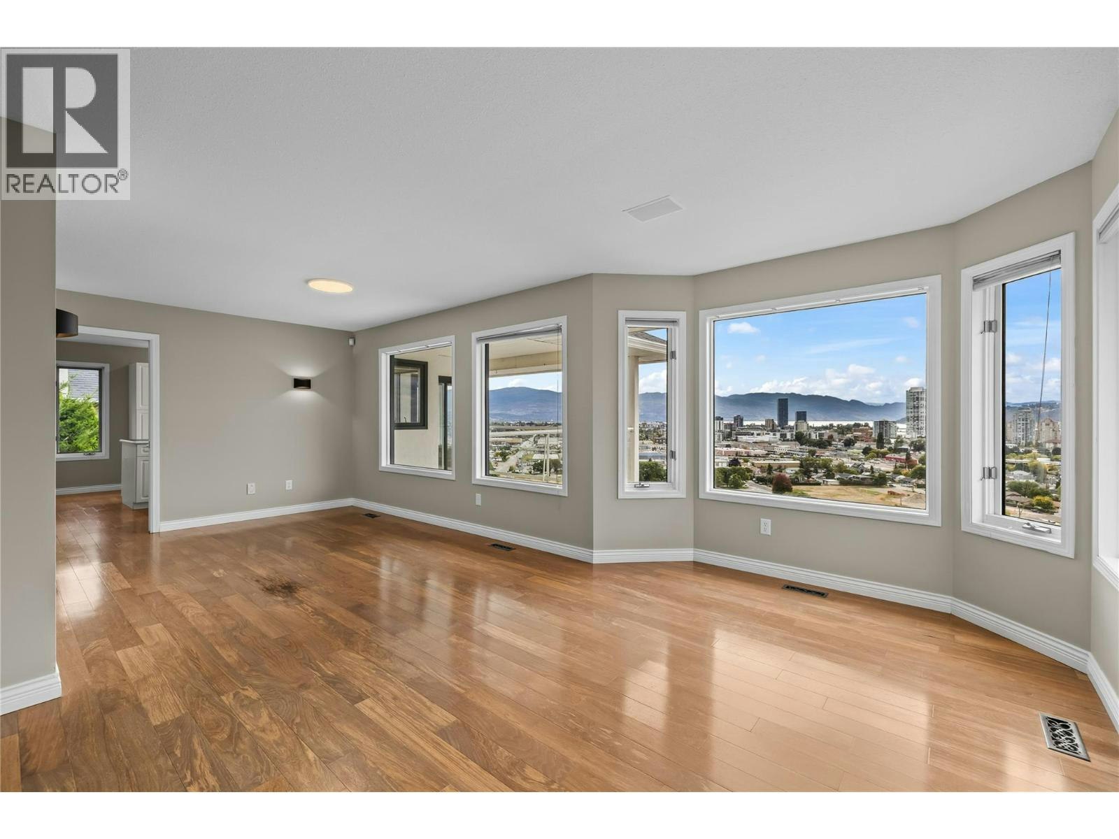657 Royal View Drive, Kelowna, BC, V1Y 9K5 - 40