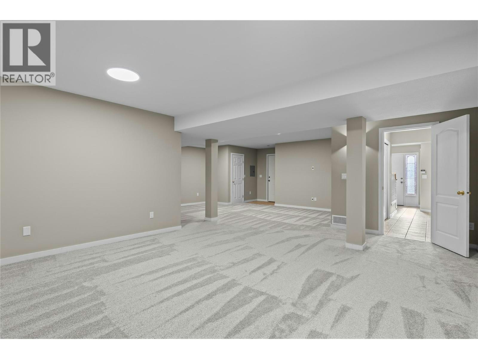 657 Royal View Drive, Kelowna, BC, V1Y 9K5 - 61