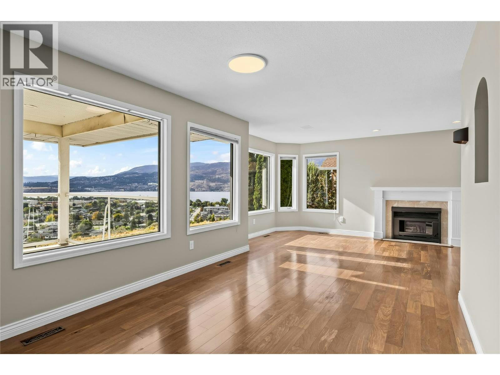 657 Royal View Drive, Kelowna, BC, V1Y 9K5 - 38