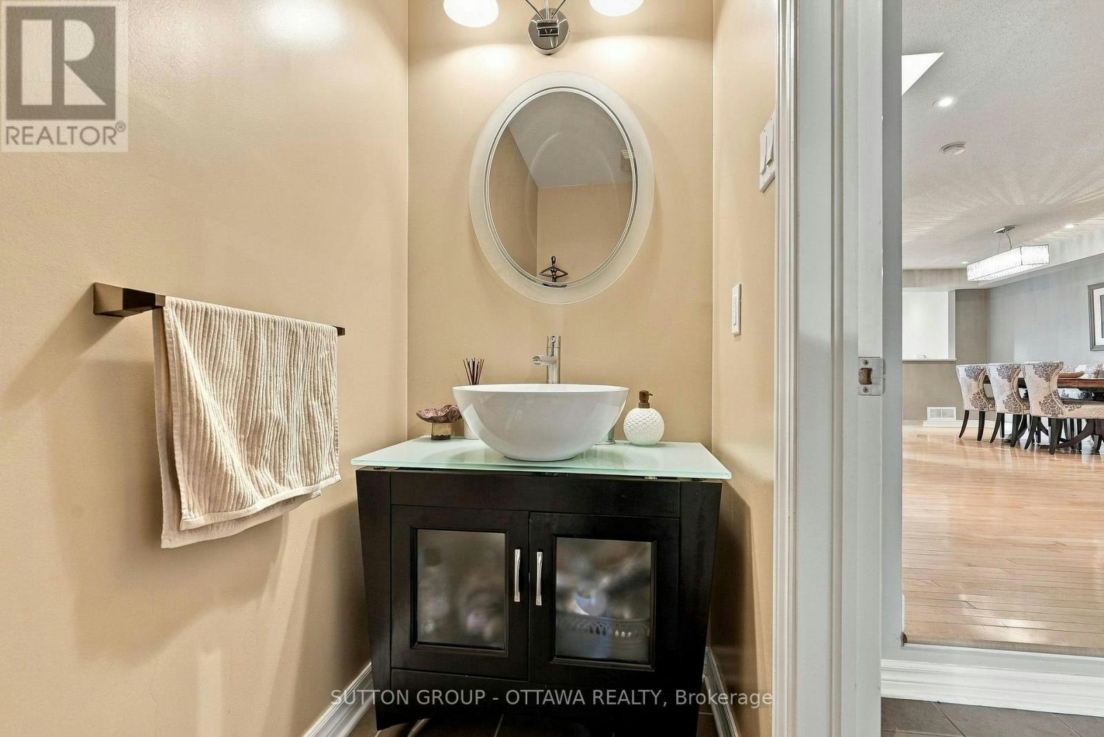 333 Riversedge Crescent, Ottawa, ON, K1V 0Y7 - 3