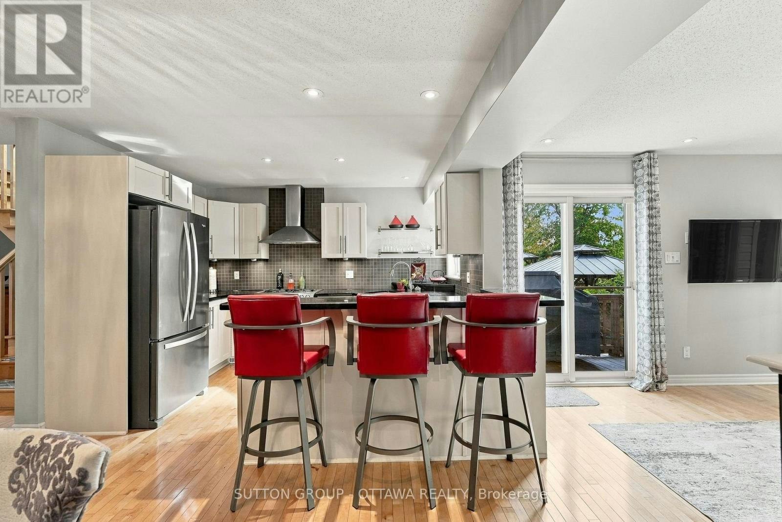 333 Riversedge Crescent, Ottawa, ON, K1V 0Y7 - 5