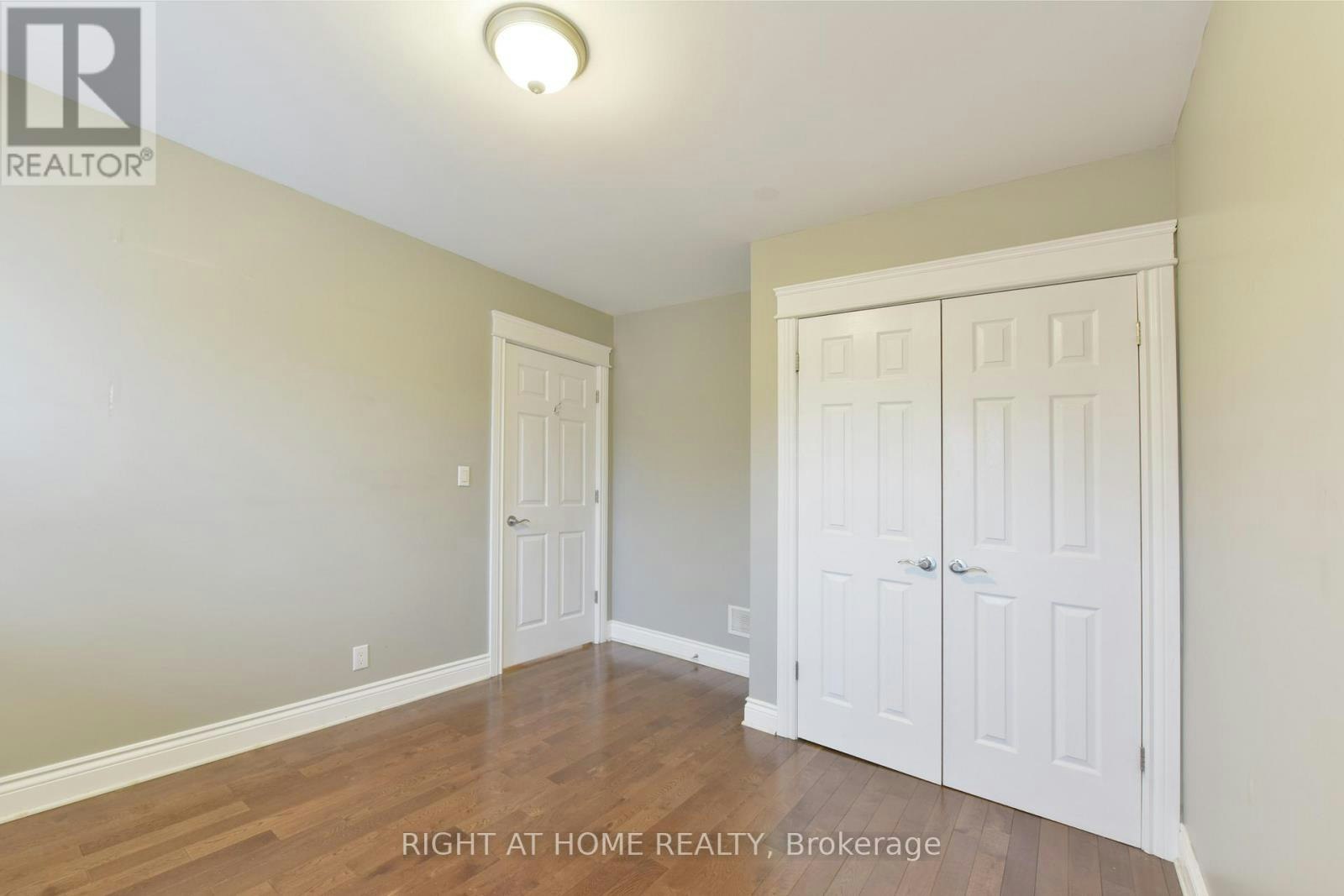 37 Rossland Avenue, Ottawa, ON, K2G 2K3 - 12