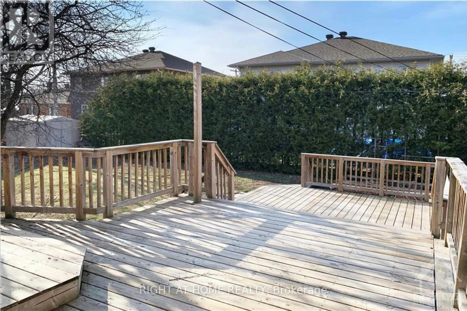 37 Rossland Avenue, Ottawa, ON, K2G 2K3 - 25