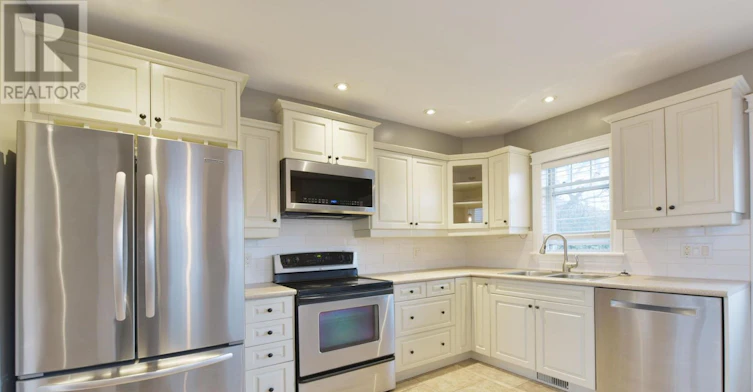37 Rossland Avenue, Ottawa, ON, K2G 2K3 - 6
