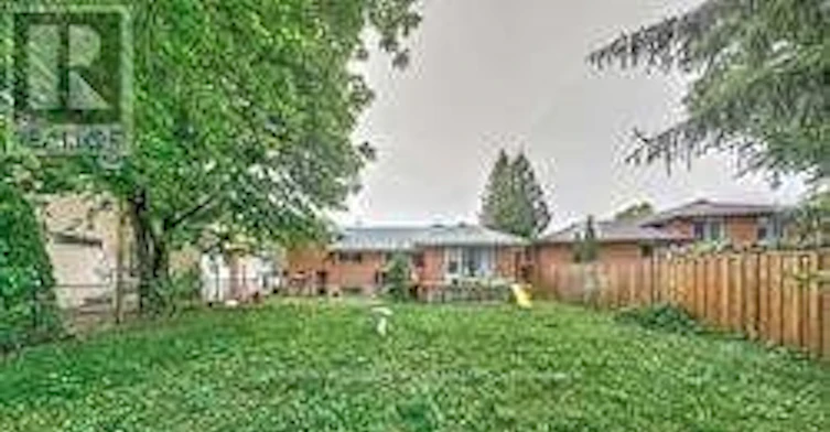 146 Yorkview Drive, Toronto, ON, M2R 1K1 - 10