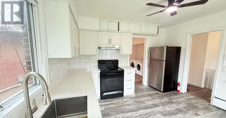 146 Yorkview Drive, Toronto, ON, M2R 1K1 - 3