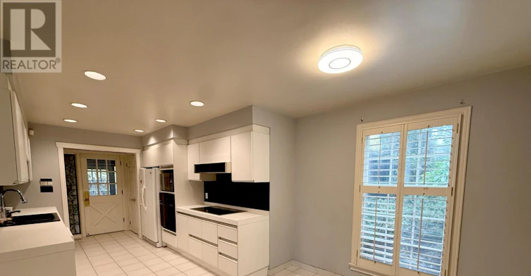 4 Canadiana Drive, Markham, ON, L3T 2Y6 - 7