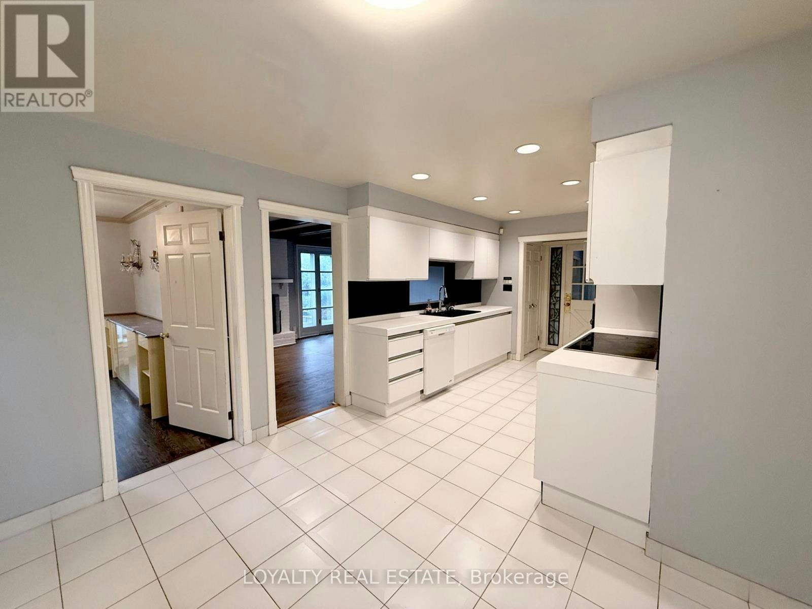 4 Canadiana Drive, Markham, ON, L3T 2Y6 - 9
