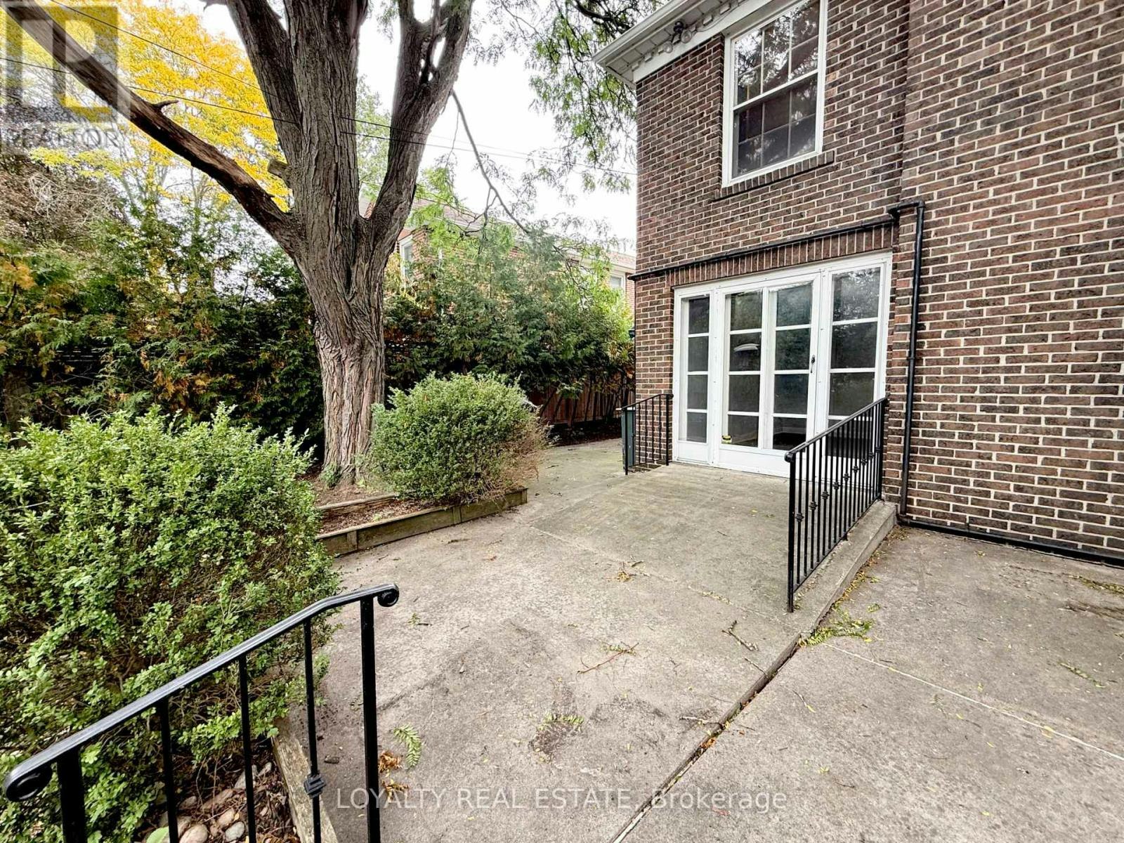 4 Canadiana Drive, Markham, ON, L3T 2Y6 - 34