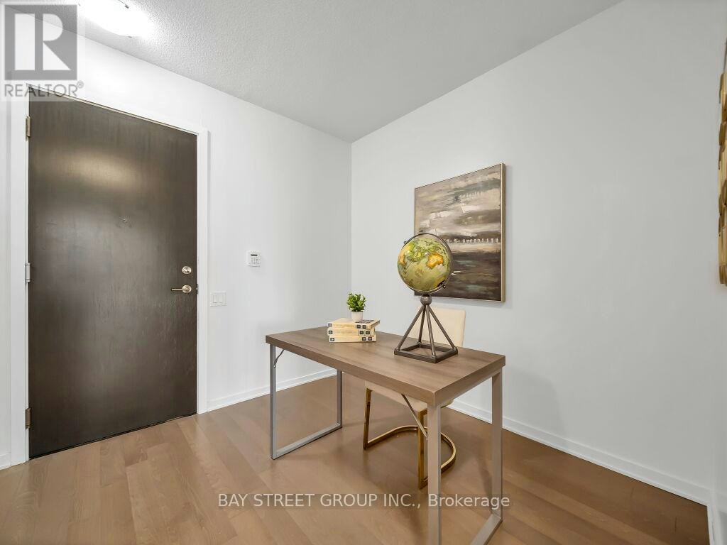 1501-105 The Queensway Avenue, Toronto, ON, M6G 5B5 - 8