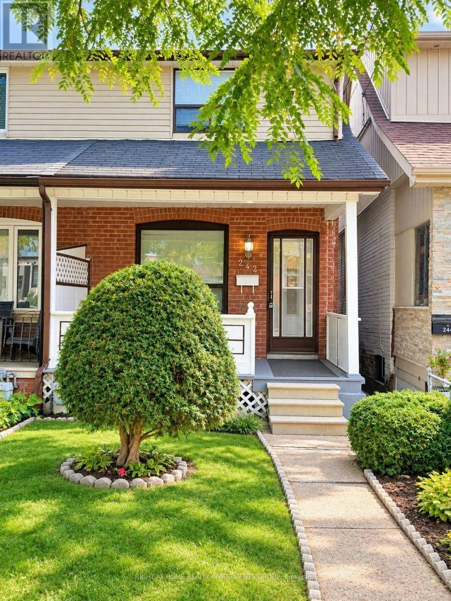 242 Silverthorn Avenue, Toronto, ON, M6N 3K4