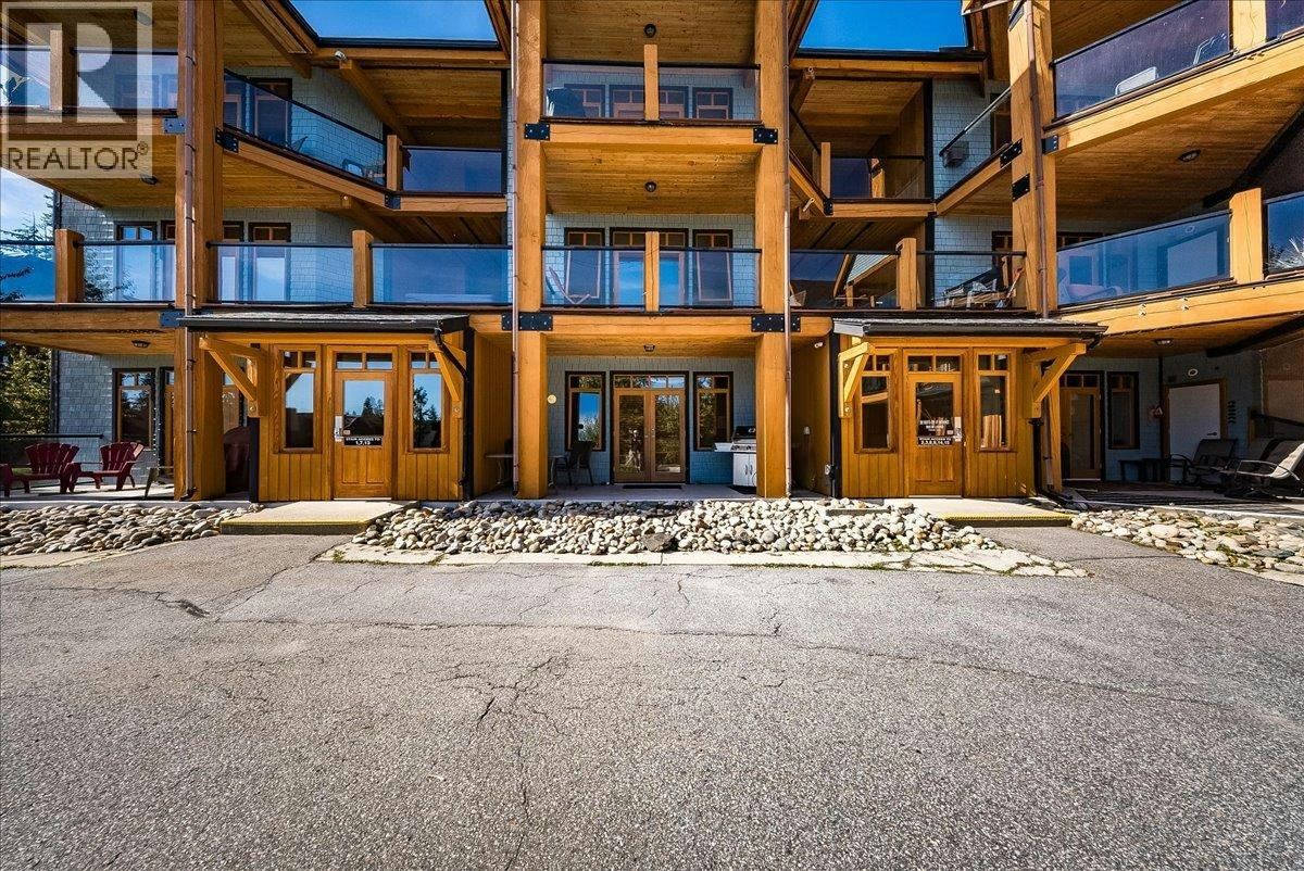 2-1008 Olaus Way, Rossland, BC, V0G 1Y0