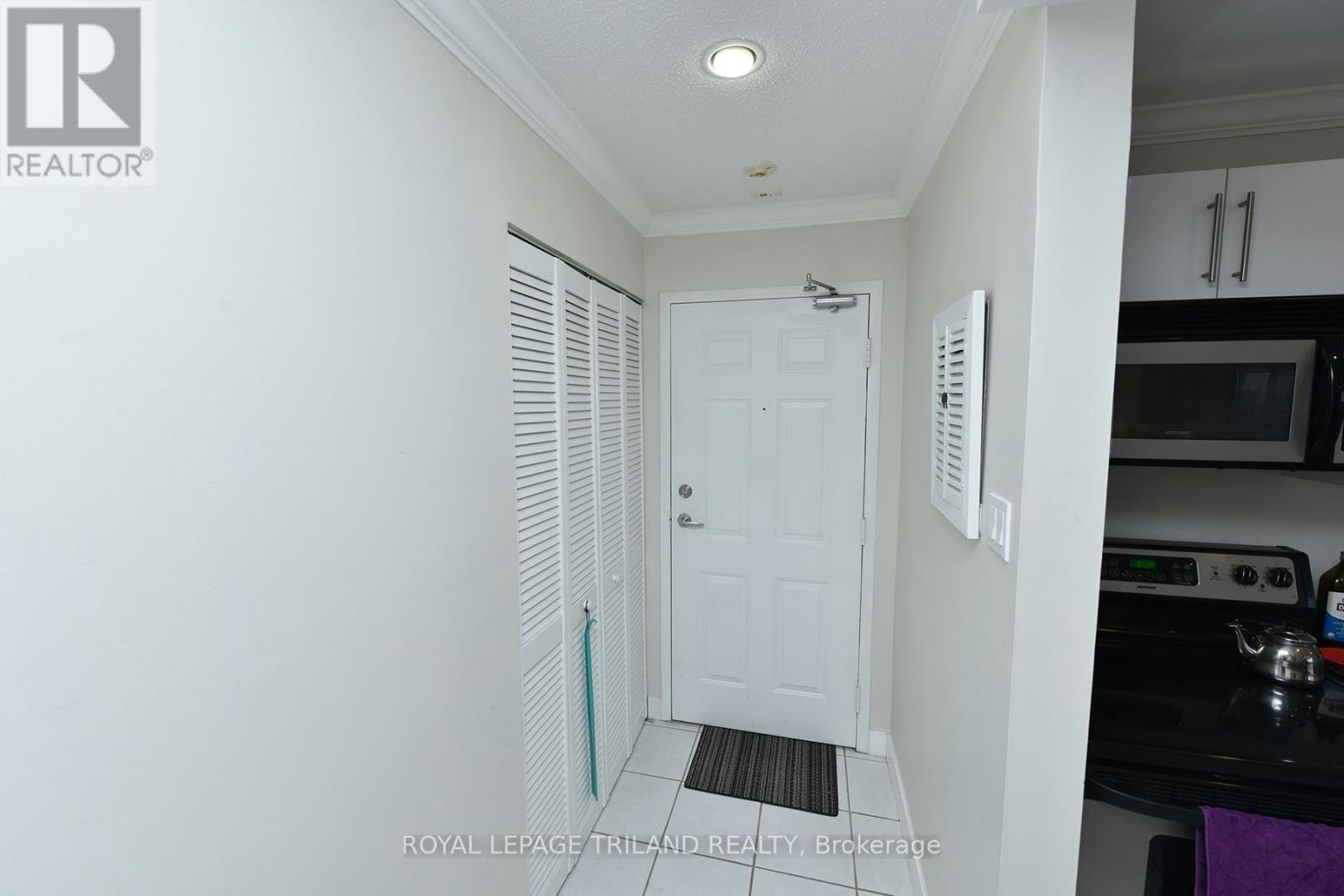 605-75 Huxley Street, London, ON, N6J 4W7 4