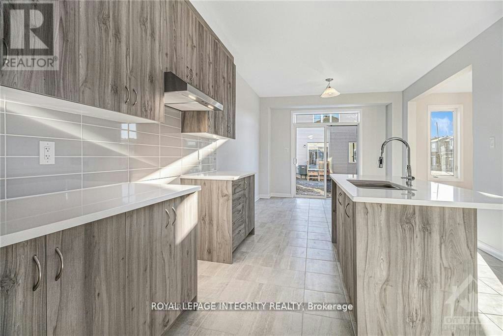 169 Gosling Crescent, Ottawa, ON, K2W 0K7 - 10