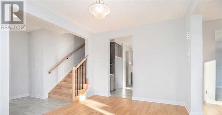 169 Gosling Crescent, Ottawa, ON, K2W 0K7 - 4
