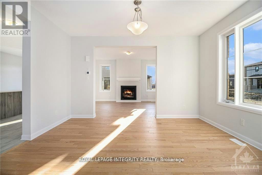 169 Gosling Crescent, Ottawa, ON, K2W 0K7 - 3