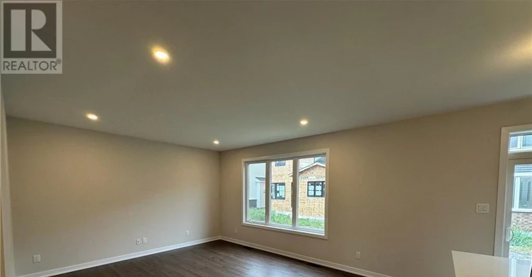 201 Conservancy Drive, Ottawa, ON, K2J 7M5 - 3
