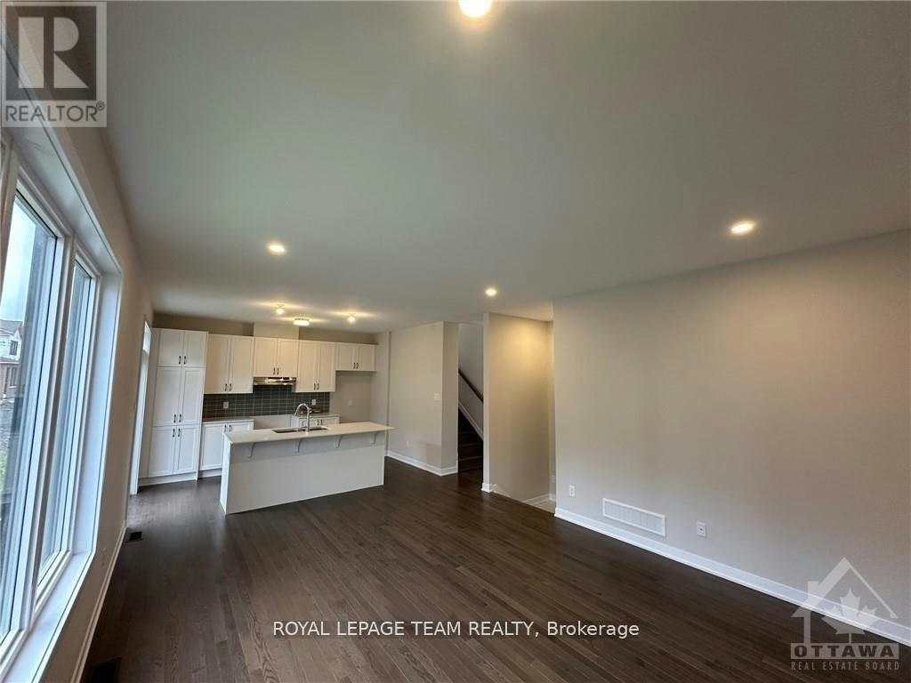 201 Conservancy Drive, Ottawa, ON, K2J 7M5 - 5