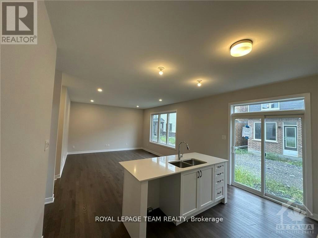 201 Conservancy Drive, Ottawa, ON, K2J 7M5 - 8