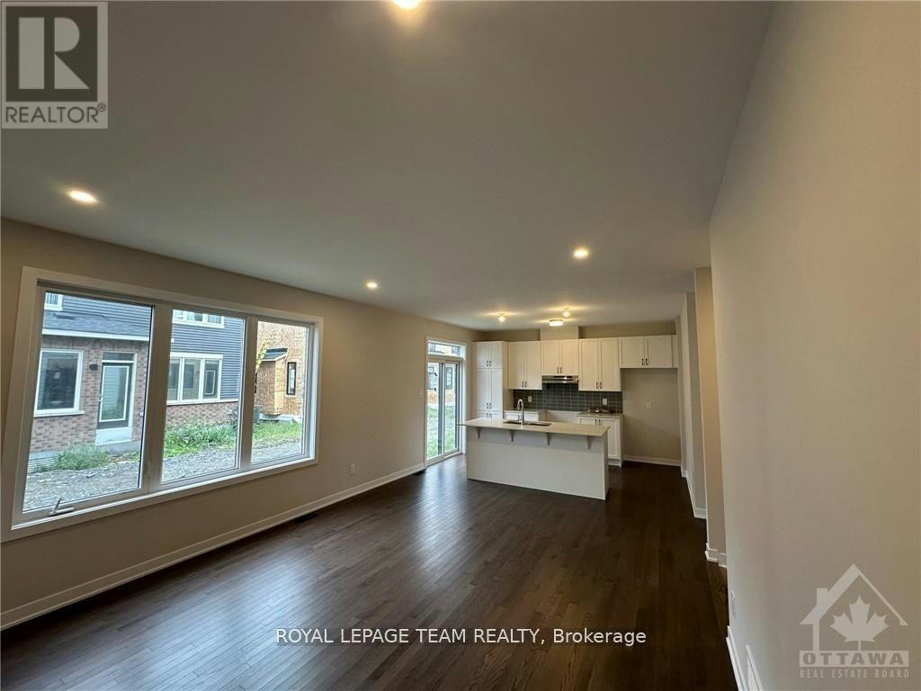 201 Conservancy Drive, Ottawa, ON, K2J 7M5 - 4