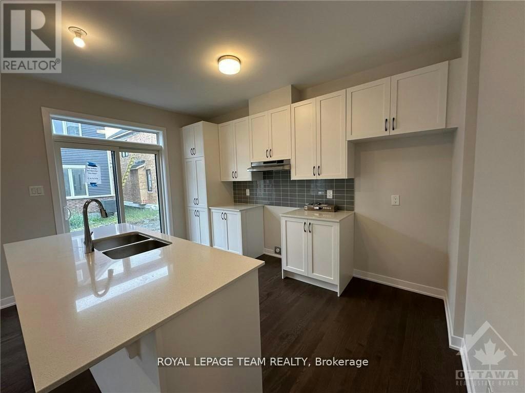 201 Conservancy Drive, Ottawa, ON, K2J 7M5 - 9